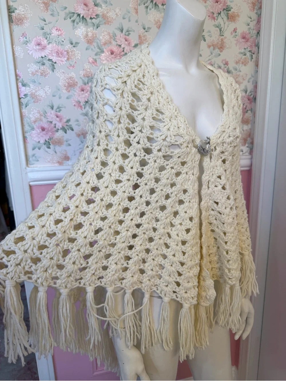 American Vintage Cream Crochet Fringe Poncho